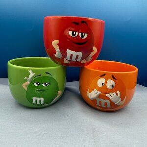 Classic M&M Candy Snack Bowls 8oz Set of 3 Red Green Orange EUC